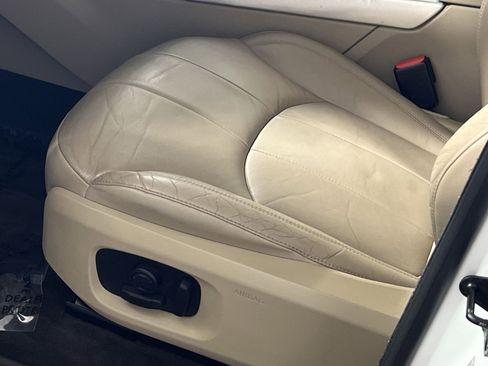 Used 2017 Land Rover Range Rover Evoque SE image 14