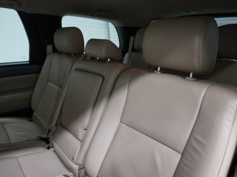 Used 2016 Toyota Sequoia SR5 image 13