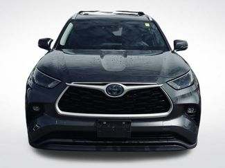 Used 2023 Toyota Highlander XLE video 2