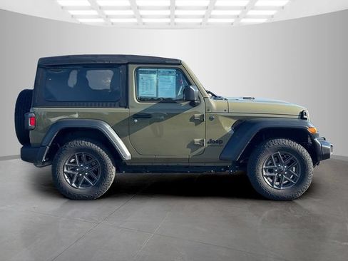 Certified 2025 Jeep Wrangler Sport AWD/4WD image 8