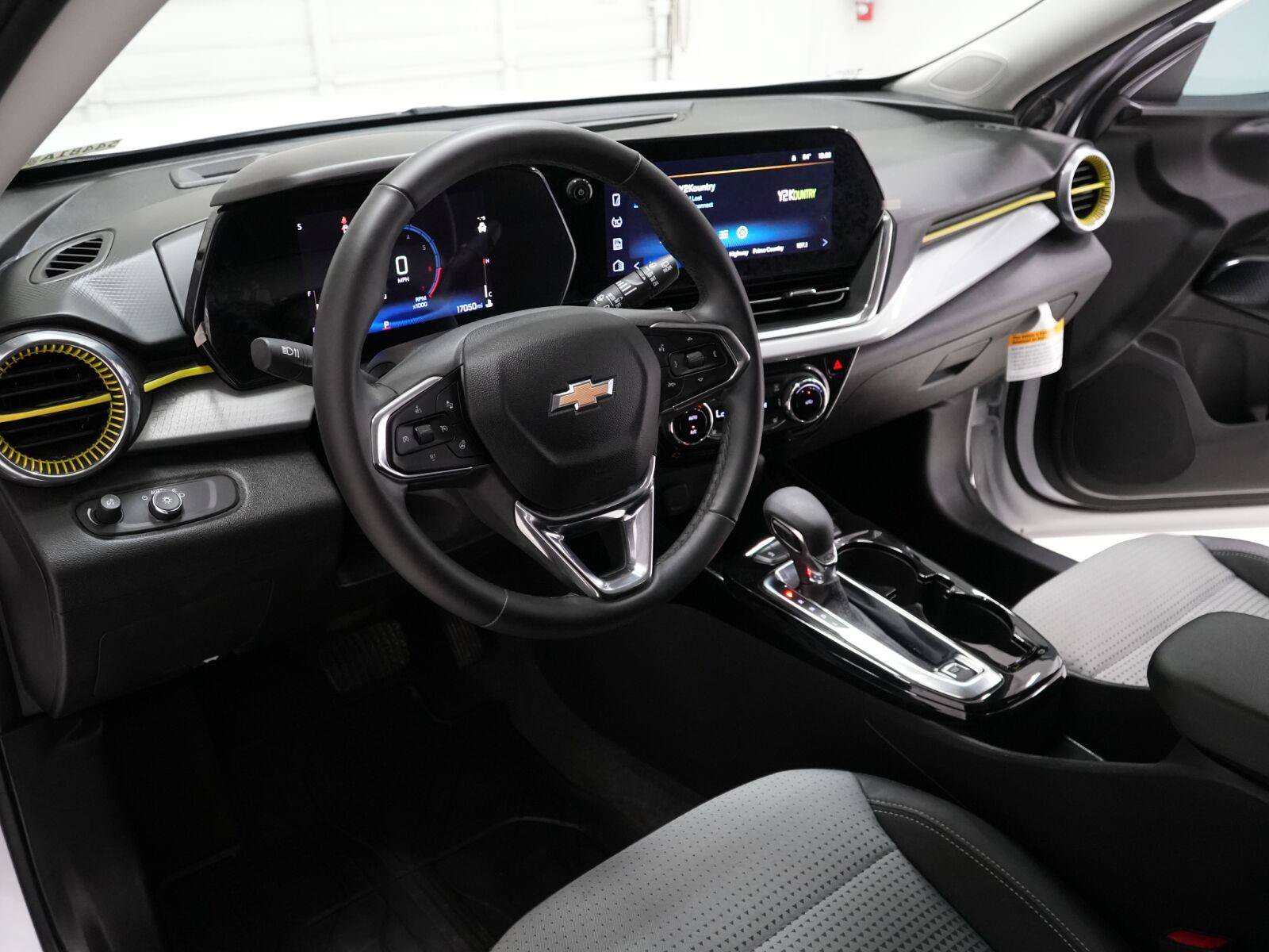 Used 2026 Chevrolet Trax LT w/ Driver Confidence Package FWD image 7