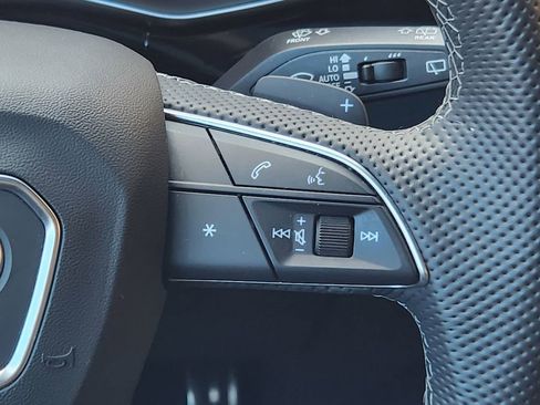 Used 2025 Audi SQ7 Prestige image 28