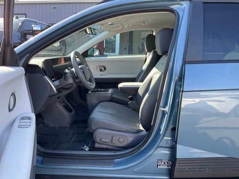 Used 2025 Hyundai Ioniq 5 SEL image 15