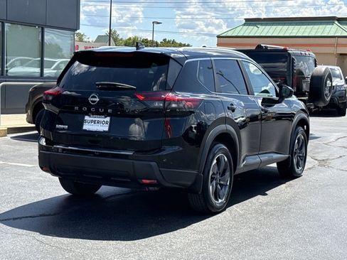 Certified 2026 Nissan Rogue SV w/ SV Premium Package FWD image 3