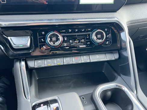 New 2026 GMC Sierra 1500 Denali w/ Denali Reserve Package image 17