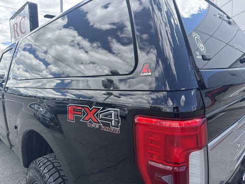 Used 2017 Ford F350 Platinum w/ Platinum Ultimate Package AWD/4WD image 20