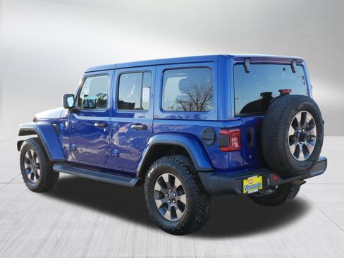 Used 2019 Jeep Wrangler Unlimited Sahara image 5