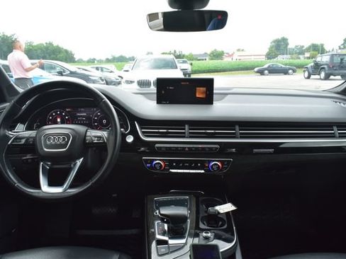 Used 2019 Audi Q7 3.0T Premium Plus w/ Premium Plus Package AWD/4WD image 41