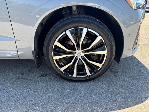 Used 2024 Volvo XC60 B5 Plus w/ Protection Package Premier AWD/4WD image 32