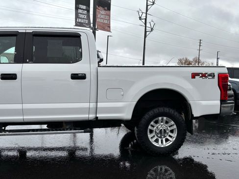 Used 2019 Ford F350 XLT w/ FX4 Off-Road Package AWD/4WD image 9