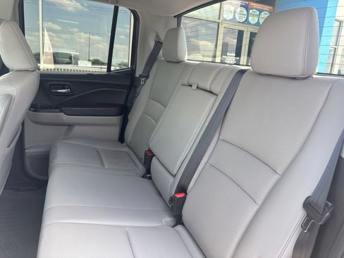 Used 2017 Honda Ridgeline RTL-T image 37