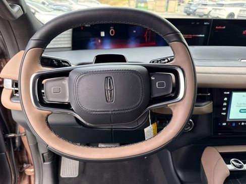 New 2025 Lincoln Navigator L Black Label image 29