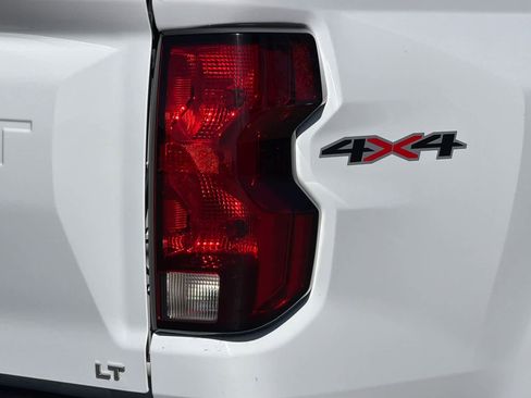Used 2023 Chevrolet Colorado LT w/ LT Convenience Package II AWD/4WD image 26