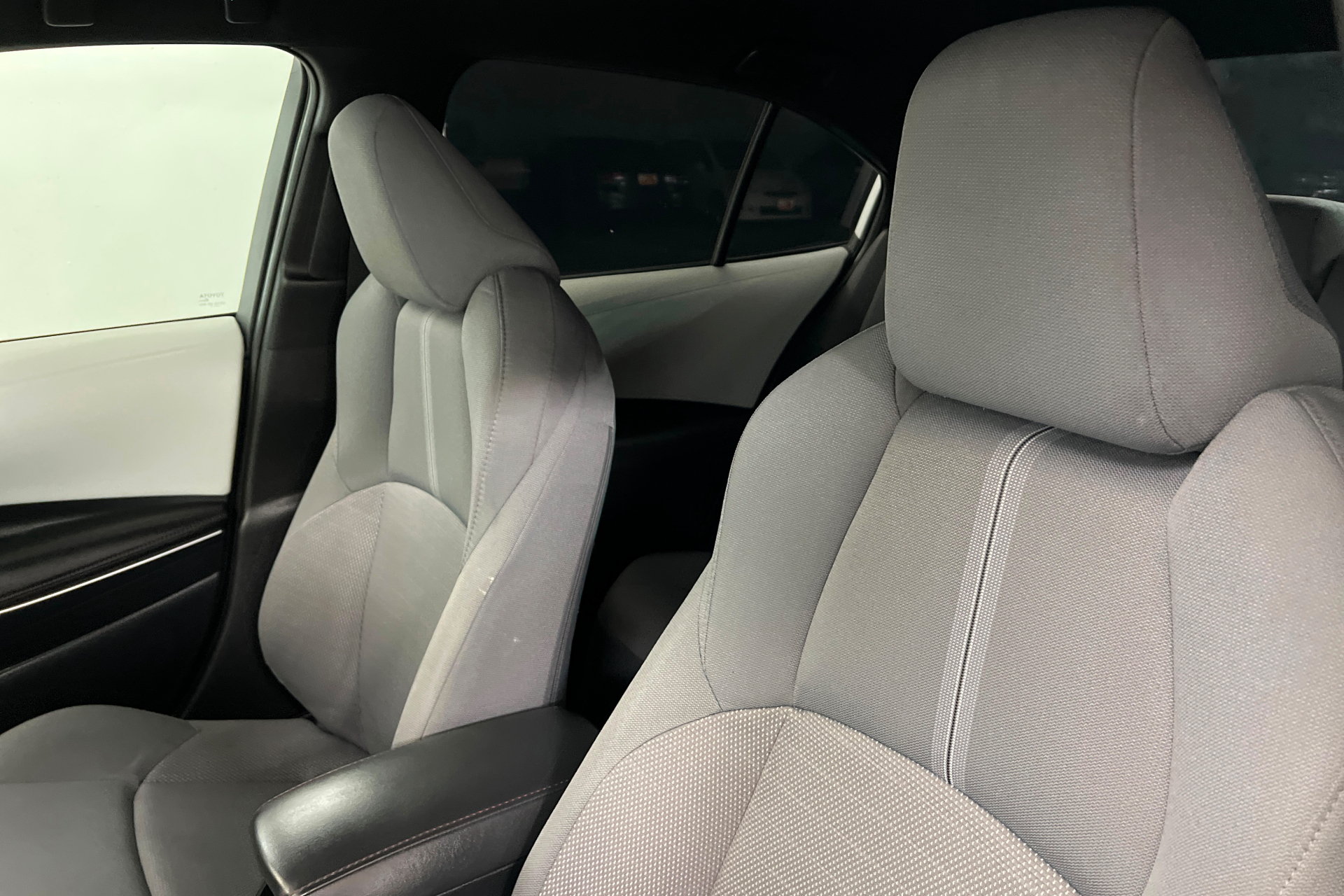 Used 2024 Toyota Corolla SE FWD image 17