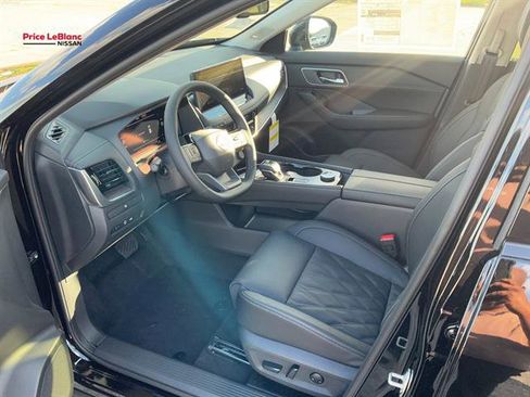 New 2026 Nissan Rogue Platinum AWD/4WD image 33