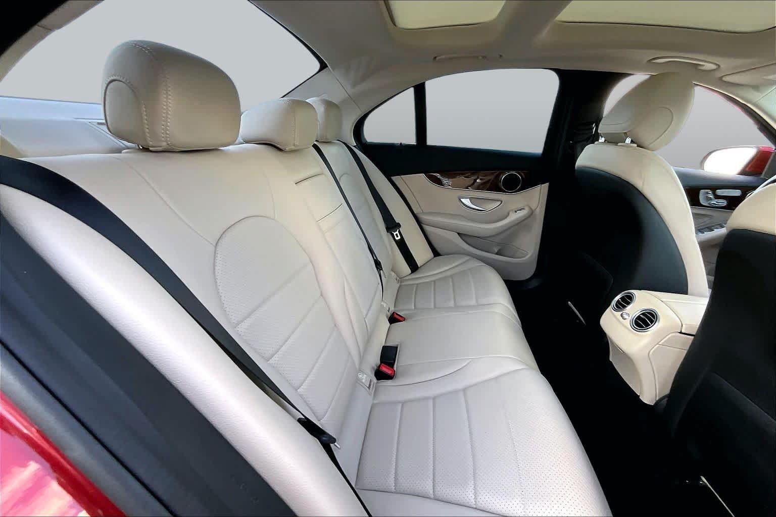 Used 2017 Mercedes-Benz C 300 Sedan image 21