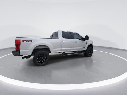 Used 2019 Ford F250 Lariat w/ Lariat Ultimate Package image 9