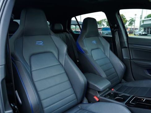 Used 2024 Volkswagen Golf R AWD/4WD image 21