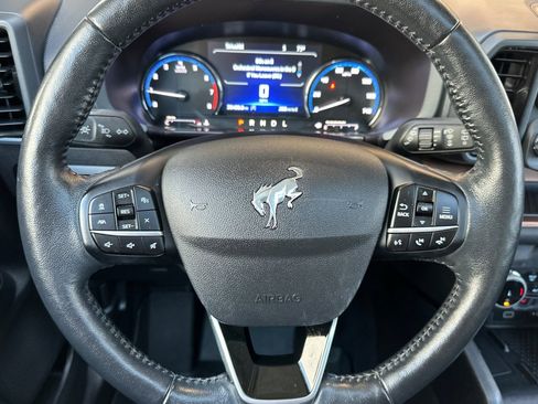 Used 2023 Ford Bronco Sport Outer Banks w/ Tech Package AWD/4WD image 28