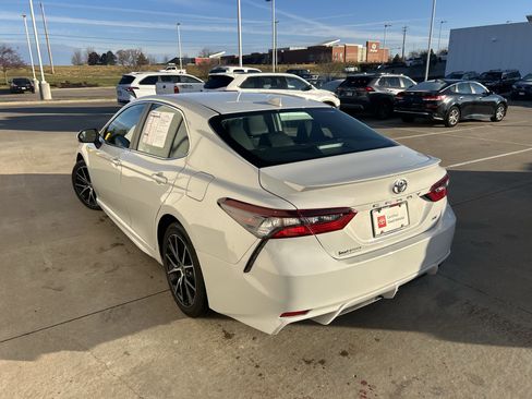 Certified 2023 Toyota Camry SE image 4