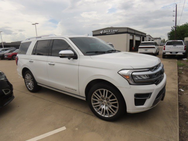 Used 2023 Ford Expedition Platinum RWD image 5