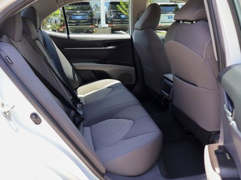 Used 2023 Toyota Camry LE FWD image 11