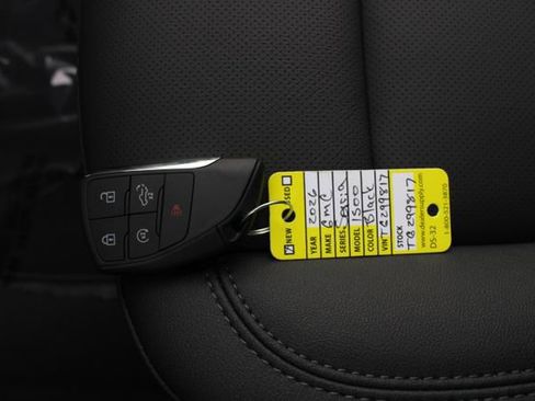 New 2026 GMC Sierra 1500 SLT image 8