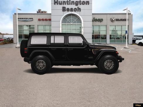 New 2025 Jeep Wrangler Unlimited Rubicon 392 image 9