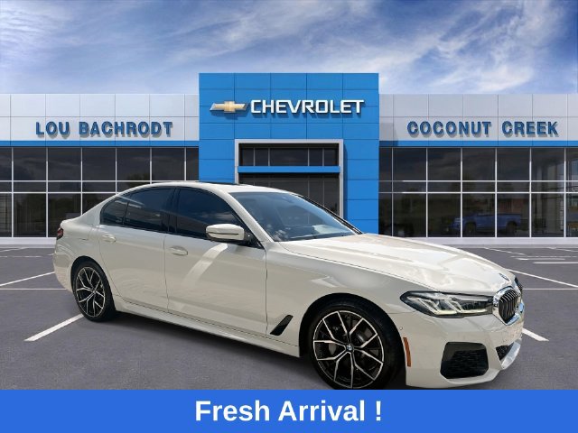 Used 2023 BMW 530i w/ M Sport Package RWD image 2