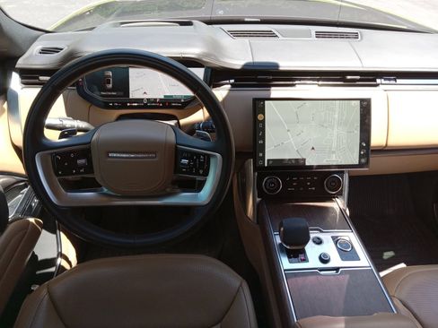 Used 2022 Land Rover Range Rover Long Wheelbase SE AWD/4WD image 13