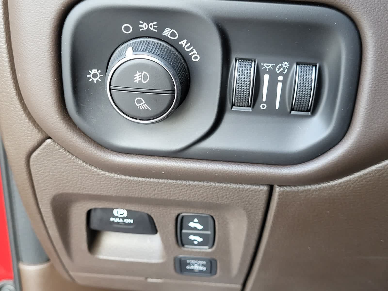 Used 2026 RAM 1500 Limited AWD/4WD image 20