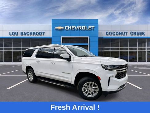 Used 2021 Chevrolet Suburban LS RWD image 1