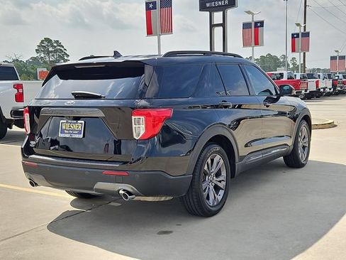 Used 2023 Ford Explorer XLT w/ Equipment Group 202A RWD image 5