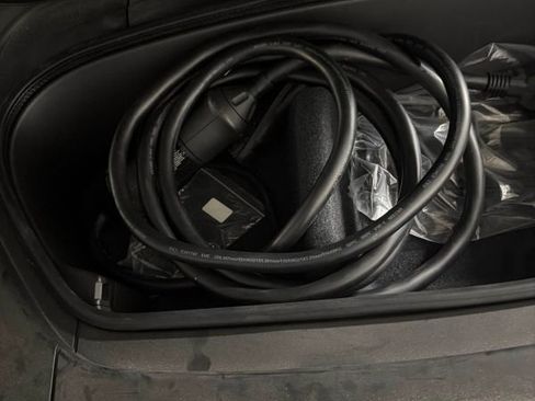 Used 2023 Volvo C40 P8 Recharge Ultimate image 7