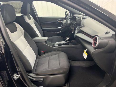 New 2026 Chevrolet Trax RS image 21