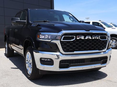 New 2026 RAM 1500 Big Horn AWD/4WD image 6
