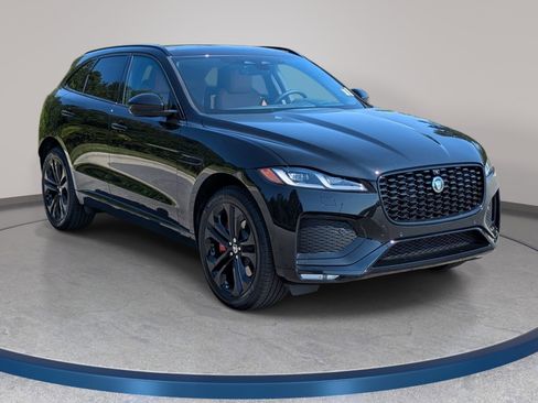 New 2026 Jaguar F-PACE R-Dynamic S image 3