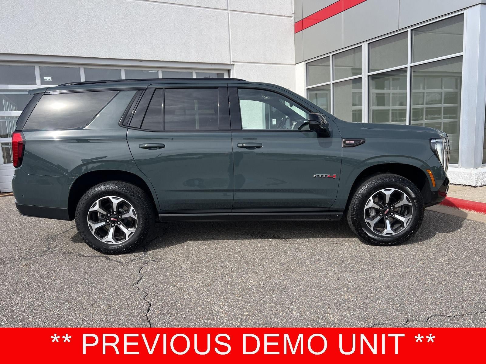 Used 2026 GMC Yukon AT4 Ultimate w/ LPO, Floor Liner Package AWD/4WD image 1