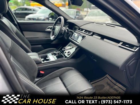 Used 2019 Land Rover Range Rover Velar R-Dynamic SE image 23