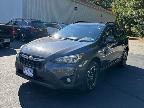 Used 2023 Subaru Crosstrek 2.0i Premium AWD/4WD image 1