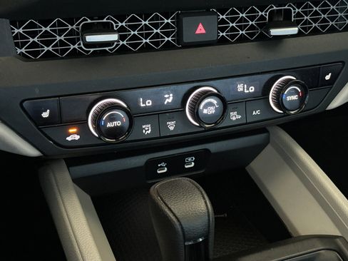 Used 2023 Honda Accord EX image 18