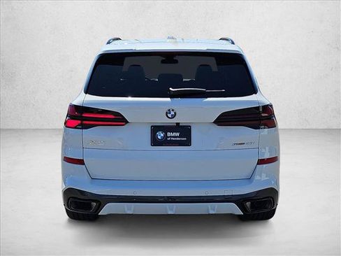 Used 2026 BMW X5 sDrive40i w/ M Sport Package RWD image 7