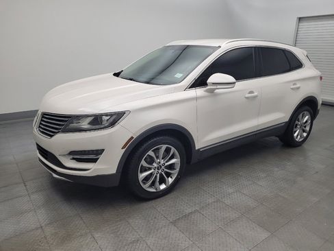 Used 2018 Lincoln MKC Select w/ Select Plus Package image 2