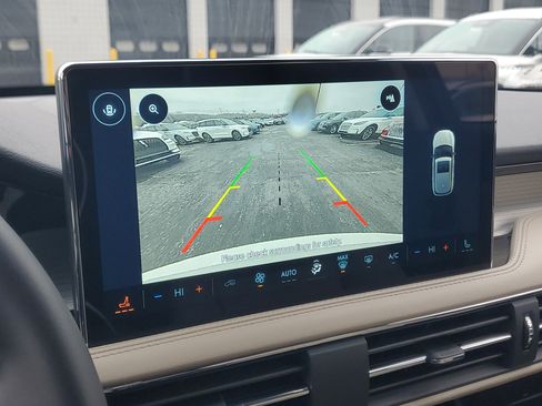 New 2026 Lincoln Corsair Premiere image 19