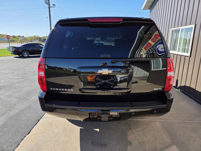 Used 2010 Chevrolet Suburban LT AWD/4WD image 5
