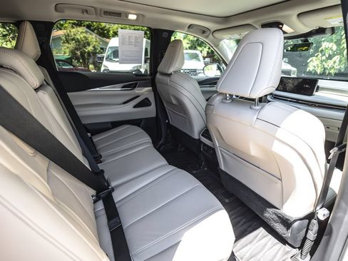 Used 2024 INFINITI QX60 Luxe AWD/4WD image 32
