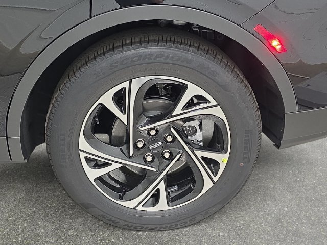 New 2026 Lincoln Nautilus Premier w/ Jet Appearance Package AWD/4WD image 29