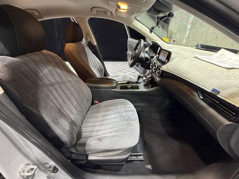 Used 2020 Nissan Sentra S image 19