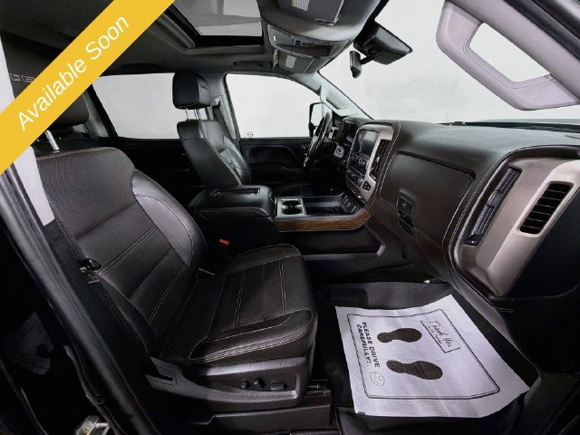 Used 2018 GMC Sierra 2500 Denali w/ Suspension Package, Off-Road AWD/4WD image 28