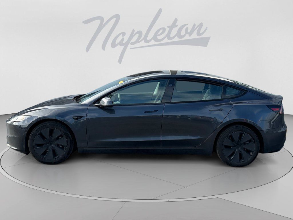 Used 2025 Tesla Model 3 Long Range RWD image 2